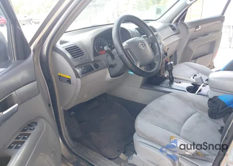 2009 Kia Borrego Lx z USA, uszkodzony, nr VIN KNDJJ741795037592